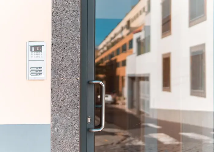 Ourmadeira - Aguia * Funchal (Madeira)